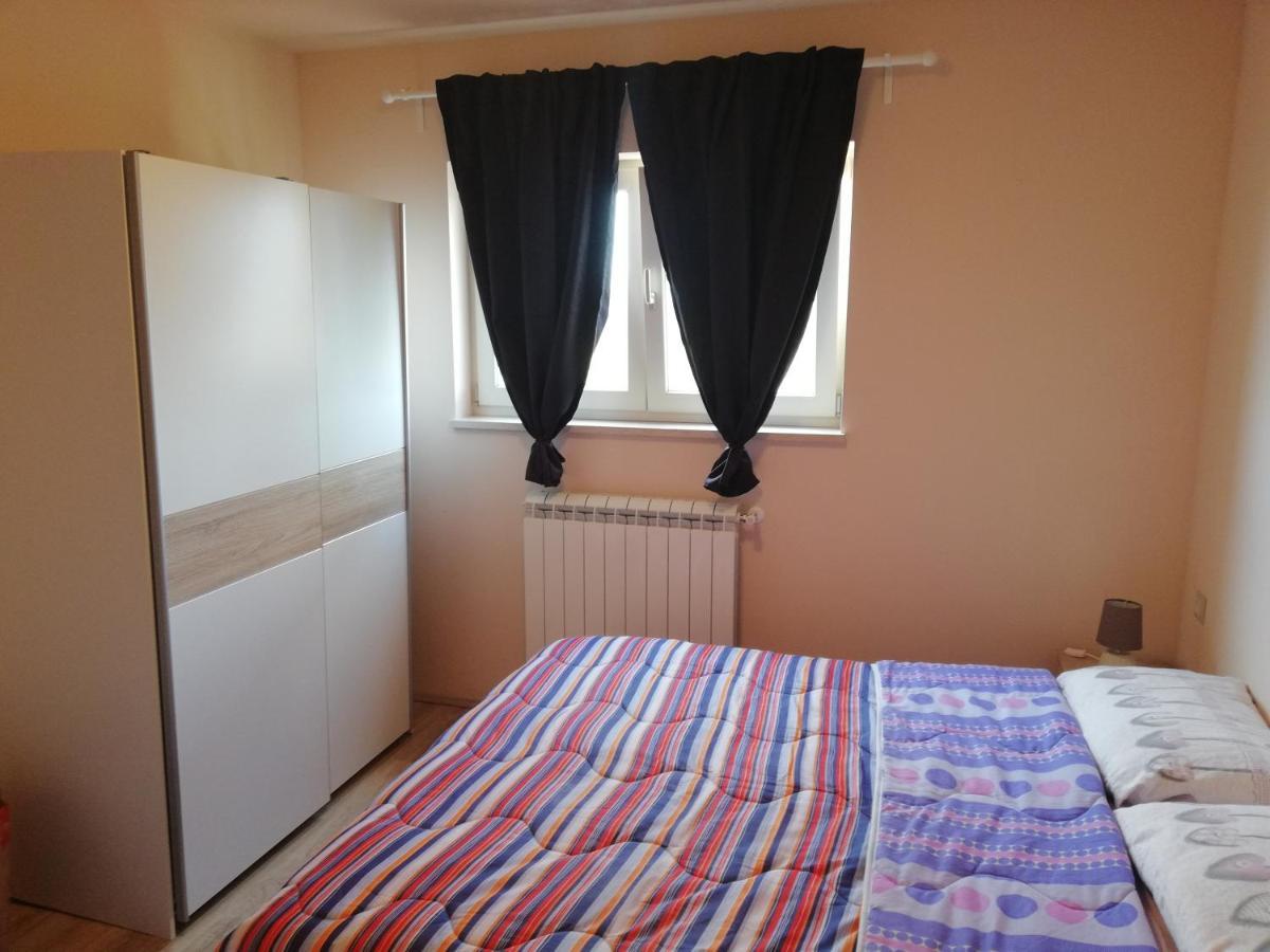 Apartman Nikola Apartment Ladrovici Екстериор снимка